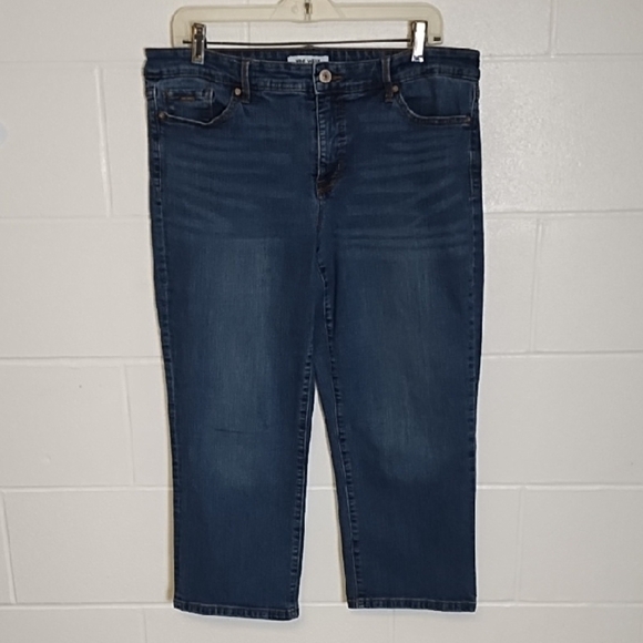 Nine West Blue Relaxed Cropped Stretch Denim Jeans - Picture 9 of 14